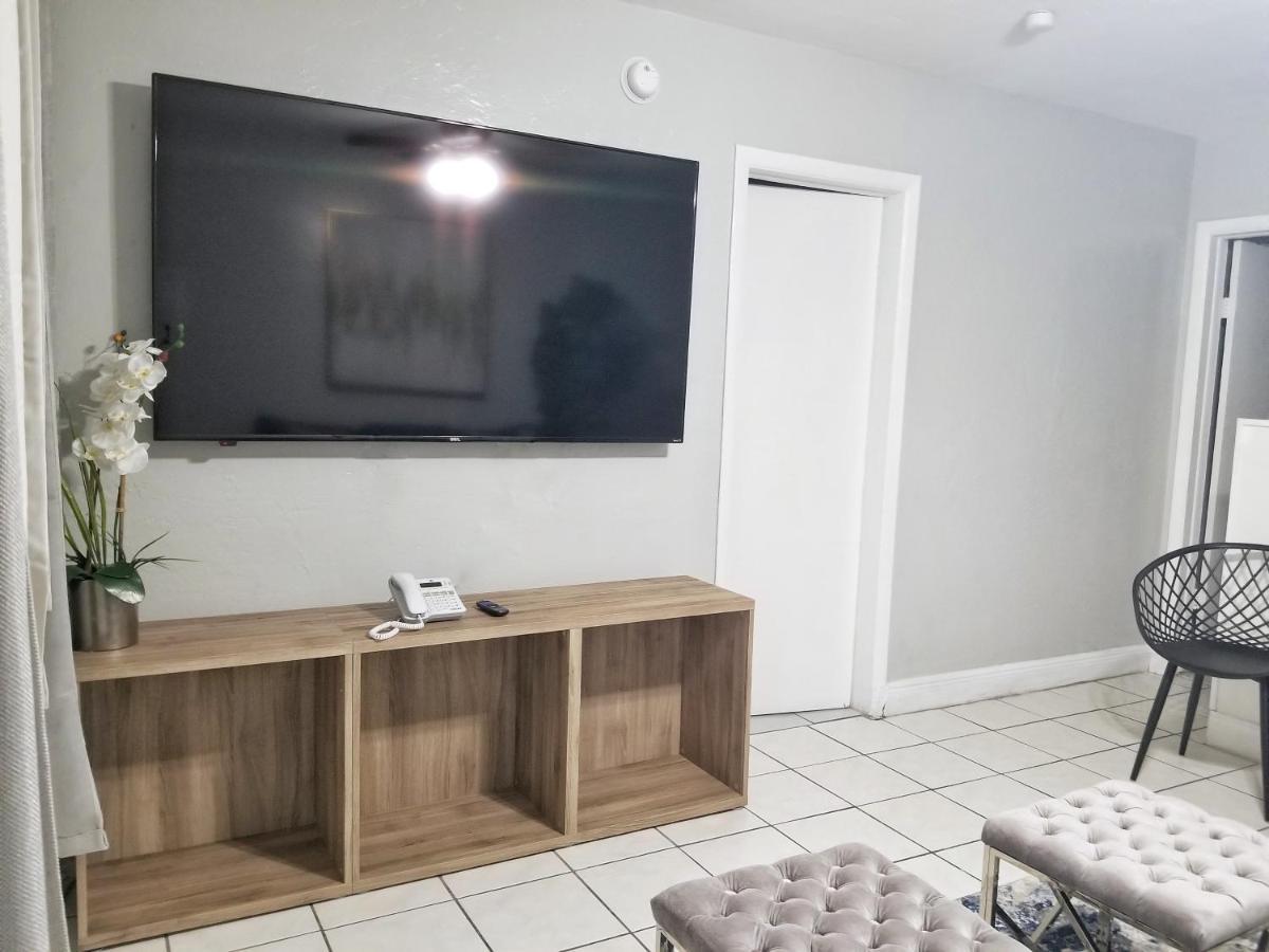 Ultra Glam Apartment 5 Miles From Hard Rock Casino 好莱坞 外观 照片